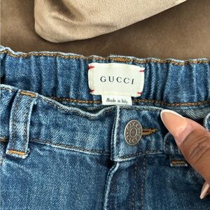 AUTHENTIC UNISEX GUCCI KIDS JEANS SIZE 6Y